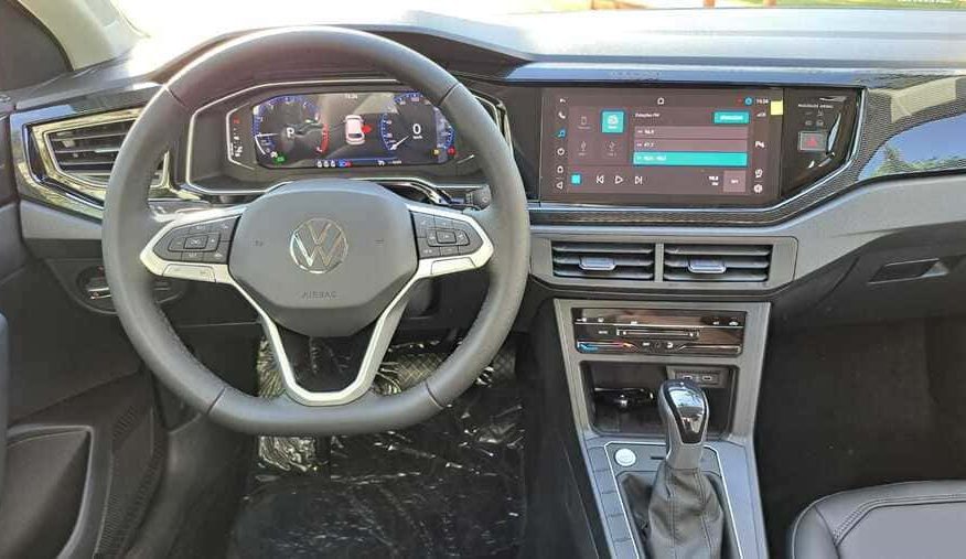 Volkswagen Polo Highline 1.0 TSI Automático