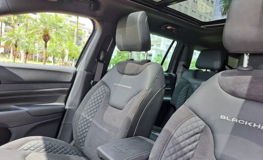 Jeep Commander 2.0 Turbo Gasolina Hurricane Blackhawk AT9