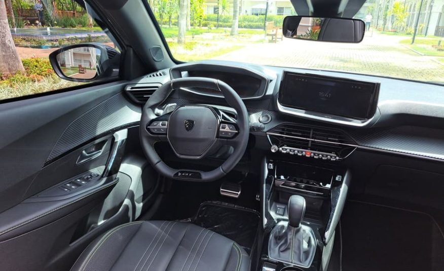 Peugeot 2008 1.0 Turbo 200 Flex GT CVT