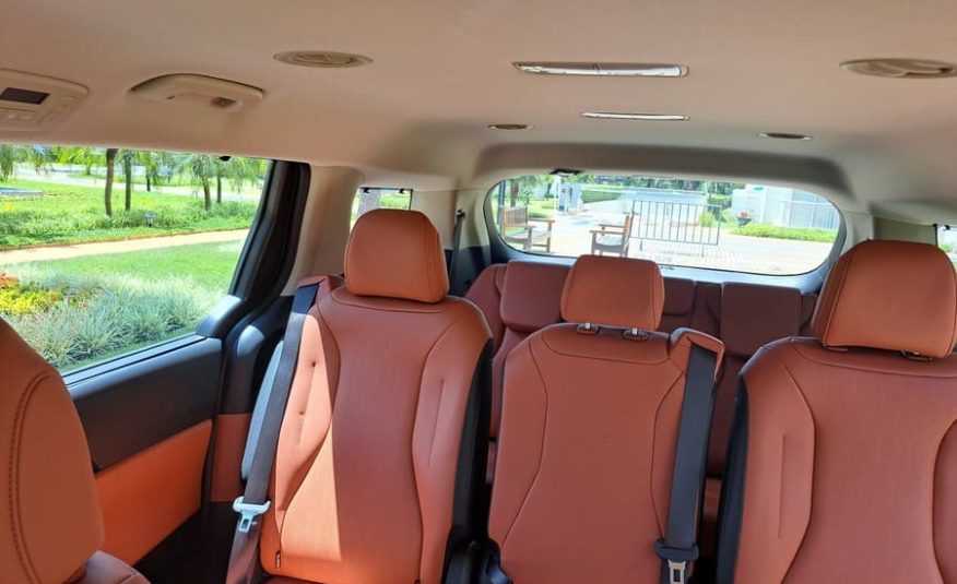 Kia Carnival 3.5 V6 Gasolina EX Automático