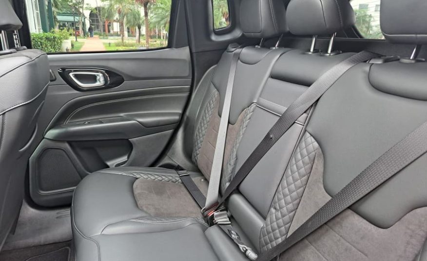 Jeep Compass 2.0 Turbo Hurricane Blackhawk AT9