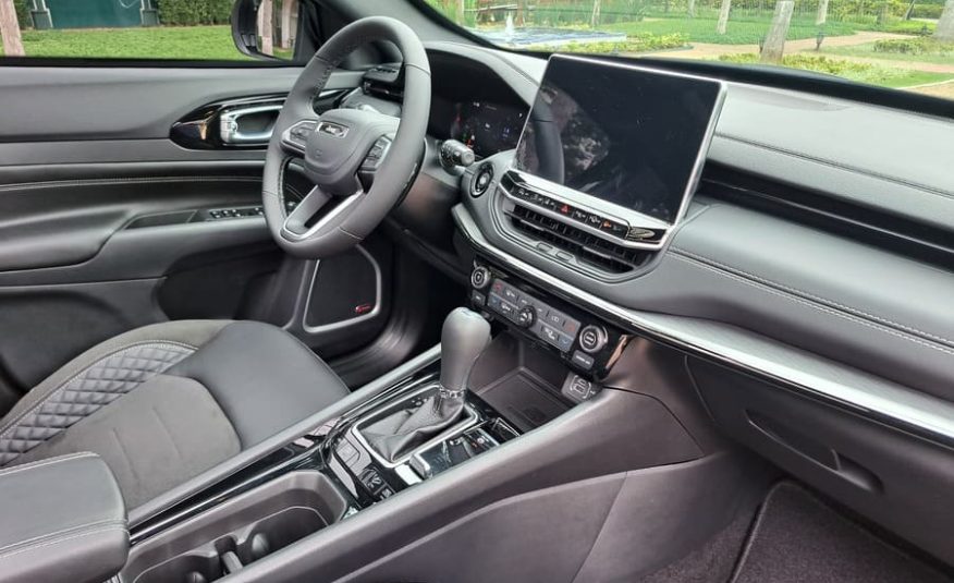 Jeep Compass 2.0 Turbo Hurricane Blackhawk AT9