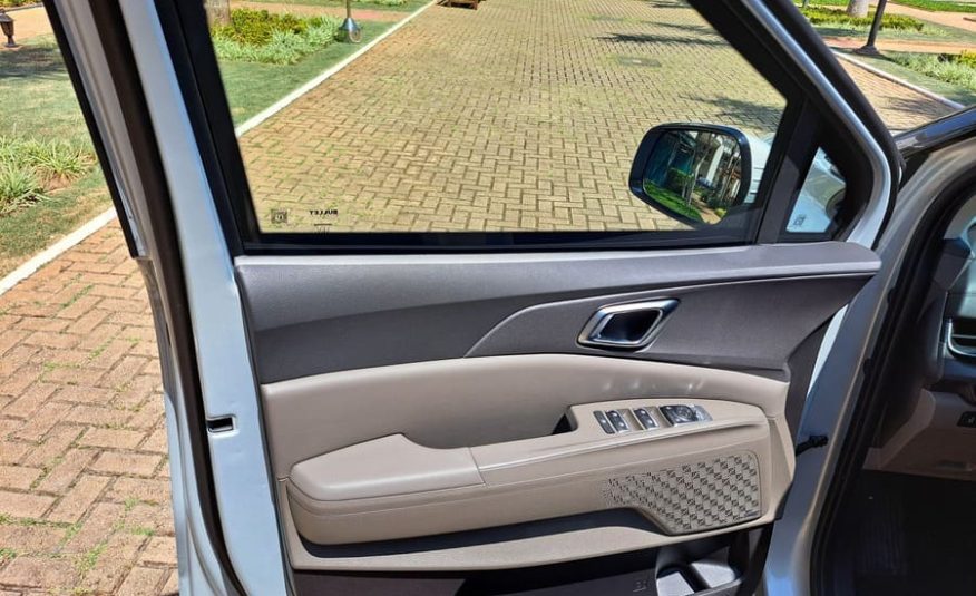 Kia Carnival 3.5 V6 Gasolina EX Automático