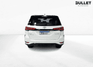 Toyota Hilux SW4 2.8 D-4D Turbo Diesel Diamond 7 Lugares 4×4 Automático