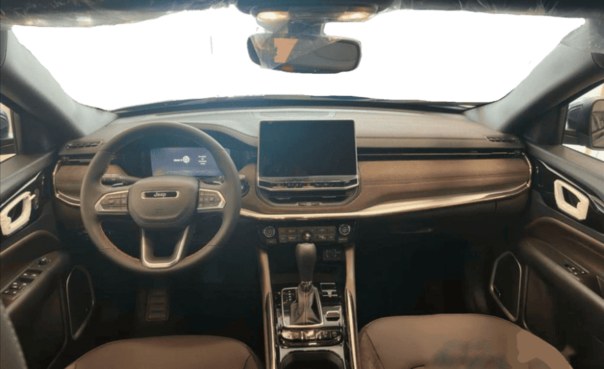 Jeep Commander 2.0 Turbo Gasolina Hurricane Overland AT9