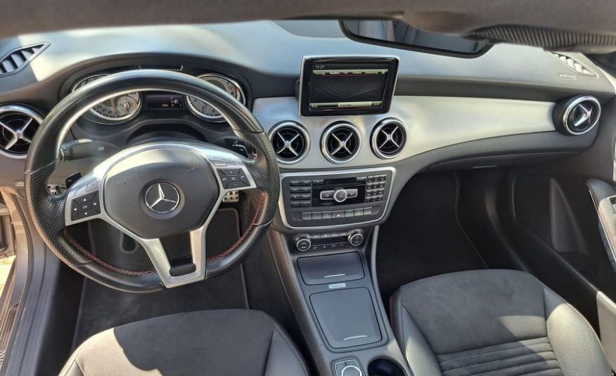 Mercedes-Benz CLA 250 2.0 CGI Gasolina Sport 4Matic 7G-DCT