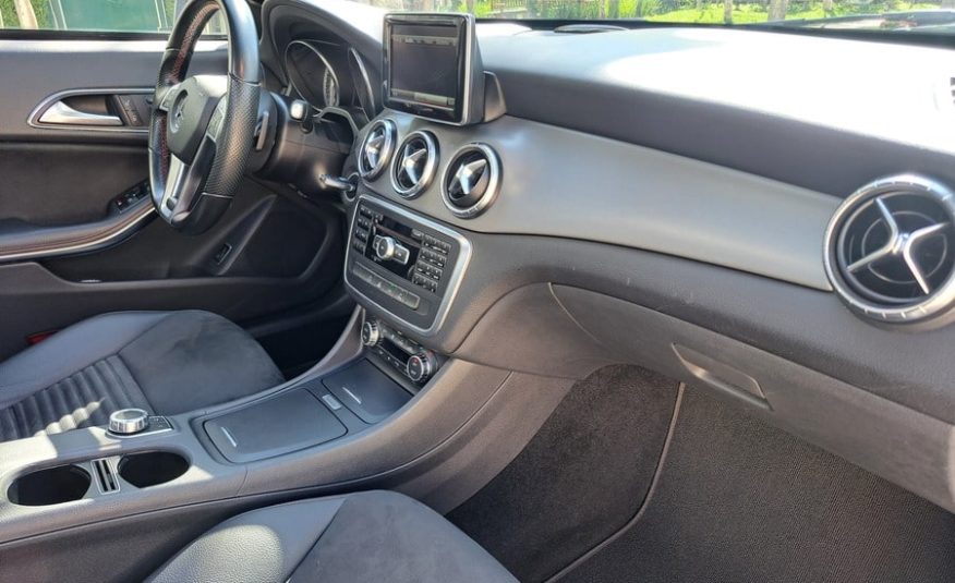 Mercedes-Benz CLA 250 2.0 CGI Gasolina Sport 4Matic 7G-DCT