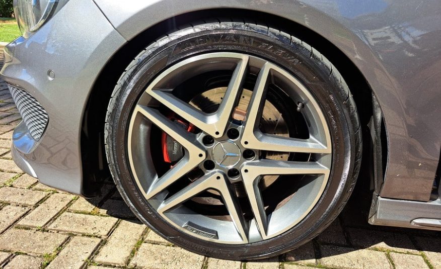 Mercedes-Benz CLA 250 2.0 CGI Gasolina Sport 4Matic 7G-DCT