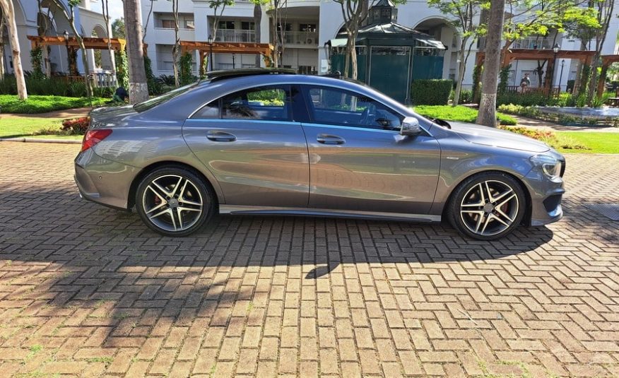 Mercedes-Benz CLA 250 2.0 CGI Gasolina Sport 4Matic 7G-DCT