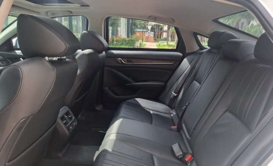 Honda Accord 2.0 E:HEV Touring E-CVT