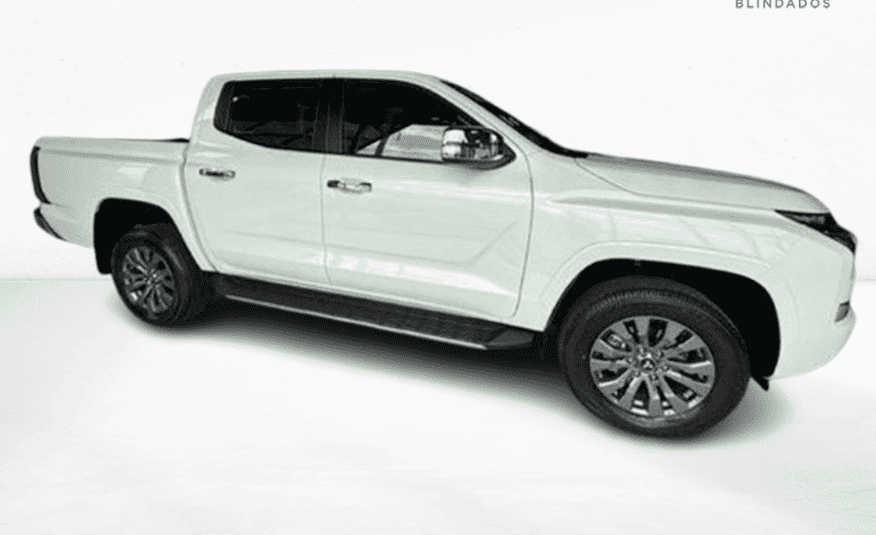 Mitsubishi Triton 2.4 Biturbo Diesel CD HPE 4×4 Automático