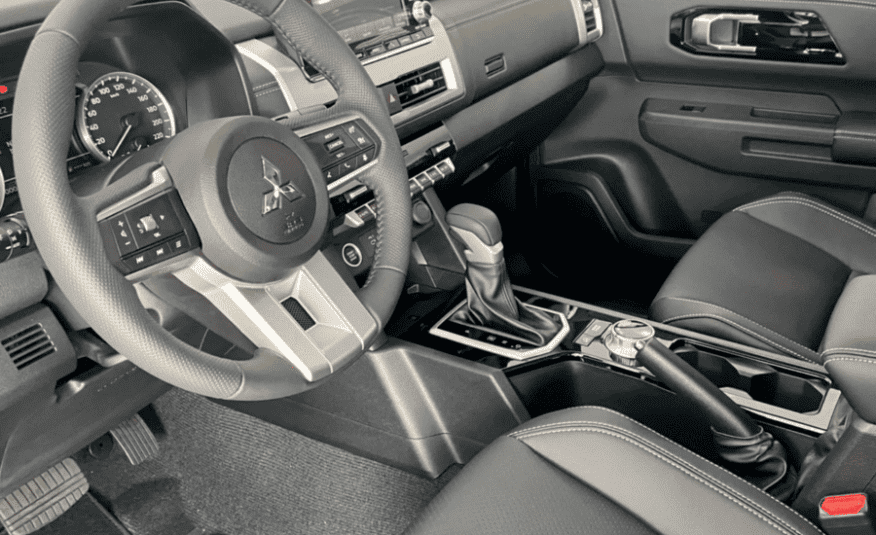 Mitsubishi Triton 2.4 Biturbo Diesel CD HPE-S 4×4 Automático