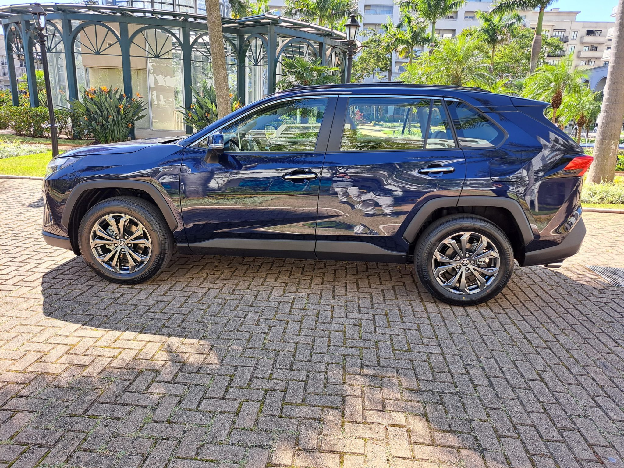 Toyota RAV4 2.5 VVT-IE Hybrid SX Connect AWD CVT