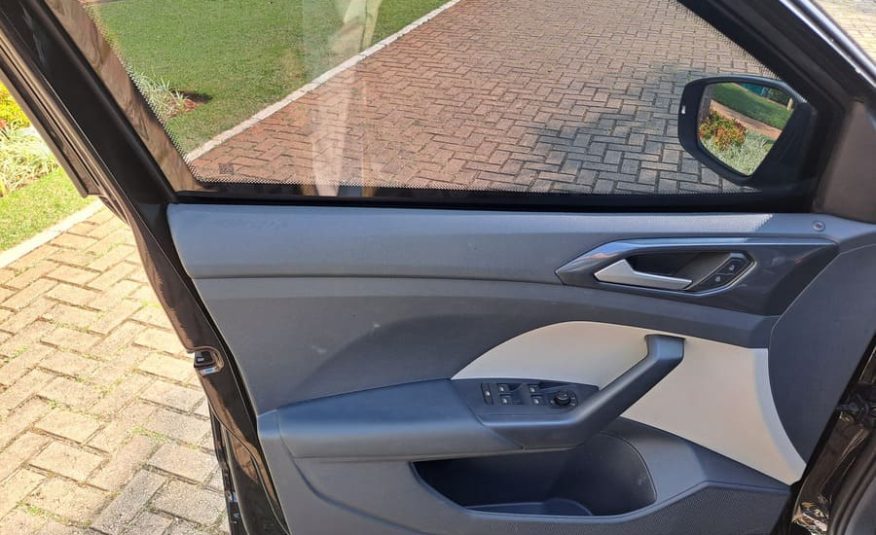 Volkswagen T-Cross 1.4 250 TSI Total Flex Highline Automático