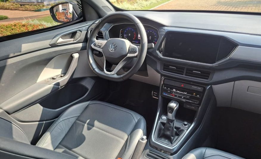 Volkswagen T-Cross 1.4 250 TSI Total Flex Highline Automático