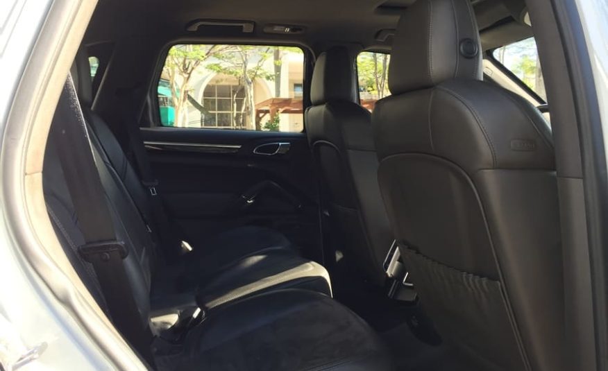 Porsche Cayenne 3.6 Platinum Edition V6 Gasolina 4p
