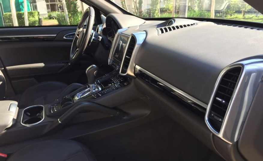 Porsche Cayenne 3.6 Platinum Edition V6 Gasolina 4p