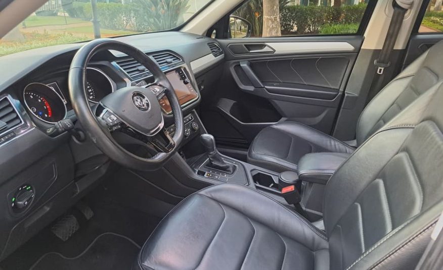 Volkswagen Tiguan 1.4 250 TSI Total Flex Allspace Tiptronic