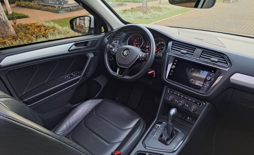 Volkswagen Tiguan 1.4 250 TSI Total Flex Allspace Tiptronic
