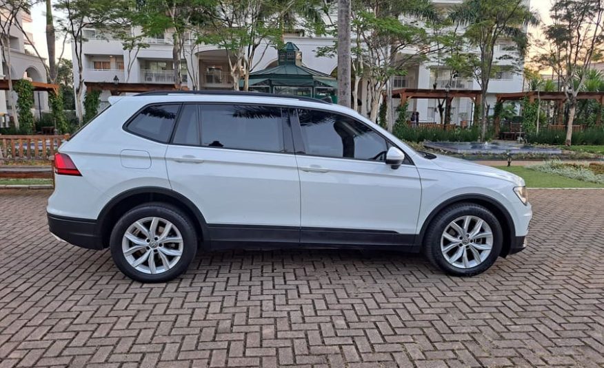 Volkswagen Tiguan 1.4 250 TSI Total Flex Allspace Tiptronic