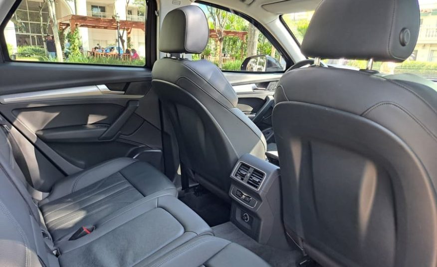 Audi Q5 2.0 TFSI Gasolina Ambiente S Tronic