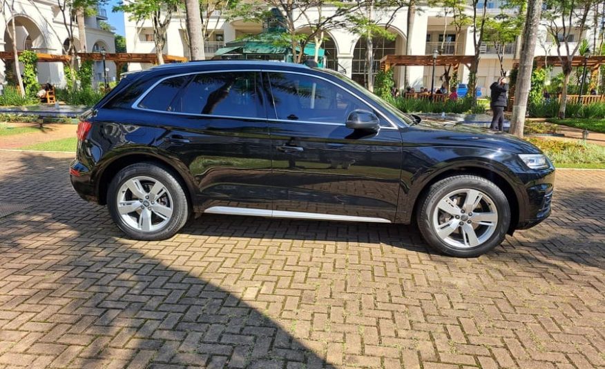 Audi Q5 2.0 TFSI Gasolina Ambiente S Tronic