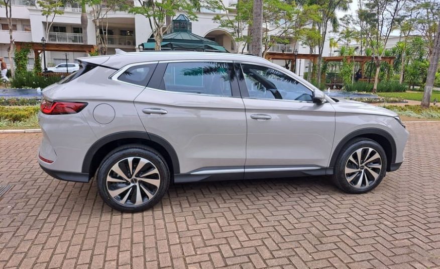 BYD Song Plus Premium 1.5 DM-I Turbo Híbrido Automático AWD Automático
