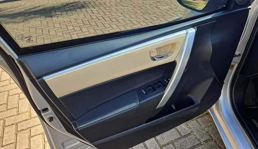 Toyota Corolla 2.0 Altis 16v Flex 4P Automático