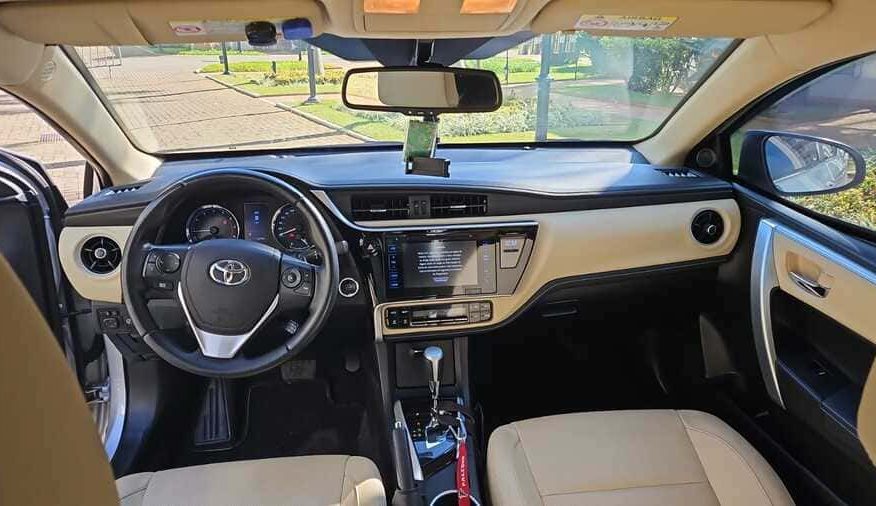 Toyota Corolla 2.0 Altis 16v Flex 4P Automático