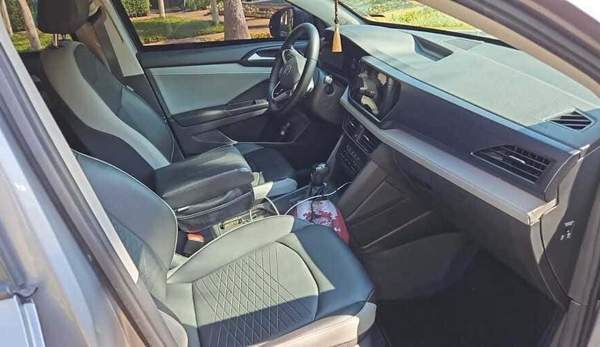 Volkswagen Taos 1.4250 TSI Total Flex Comfortline Automático