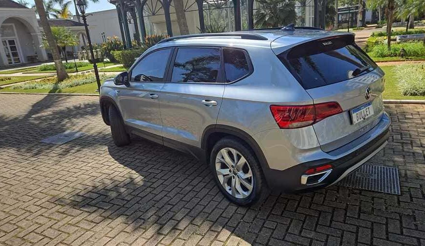 Volkswagen Taos 1.4250 TSI Total Flex Comfortline Automático