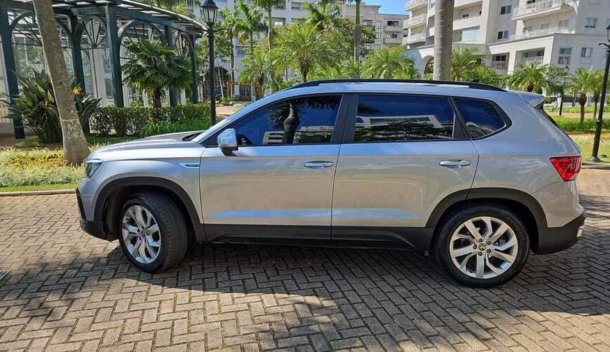 Volkswagen Taos 1.4250 TSI Total Flex Comfortline Automático
