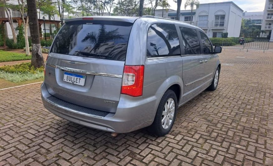 Chrysler Town & Country 3.6 Limited V6 Gasolina 4 Portas Automático