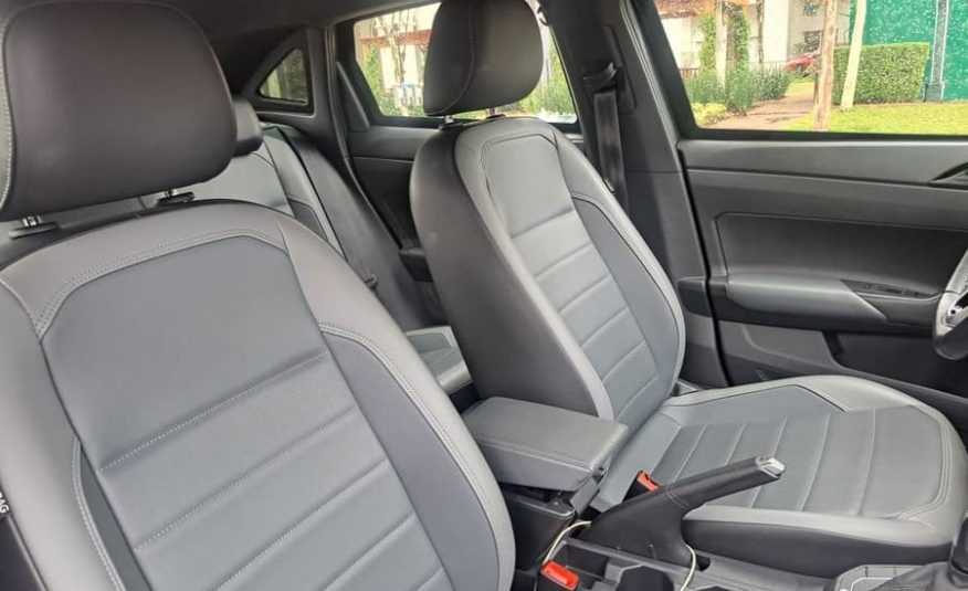 Volkswagen Nivus 1.0 200 TSI Total Flex Highline Automático