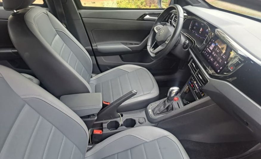 Volkswagen Nivus 1.0 200 TSI Total Flex Highline Automático