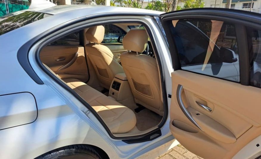 BMW 320I 2.0 Sport GP 16V Turbo Active Flex 4P Automático