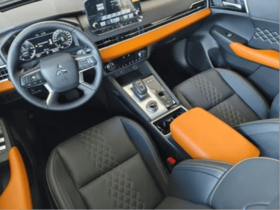 MITSUBISHI OUTLANDER 2.4 HPEV SIGNATURE S-AWC DHT
