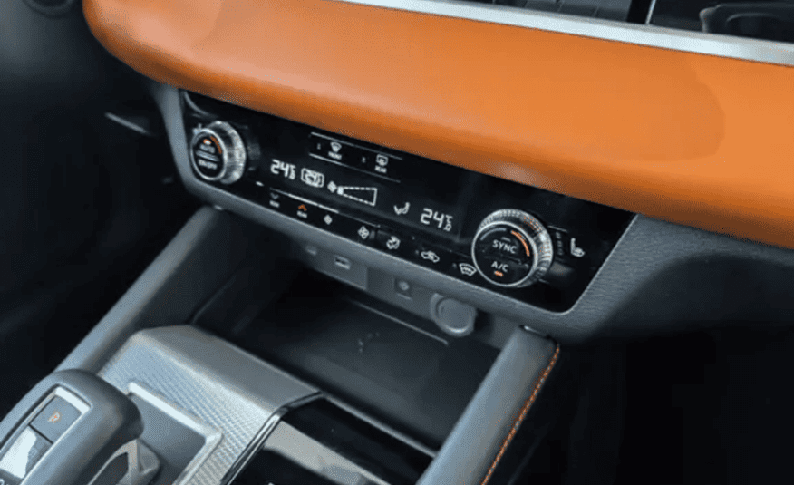 MITSUBISHI OUTLANDER 2.4 PHEV SIGNATURE S-AWC DHT