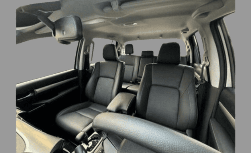 Toyota Hilux 2.8 D-4D Turbo Diesel CD SRX Plus 4×4 Automático