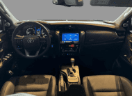 Toyota Hilux SW4 2.8 D-4D Turbo Diesel SRX Platinum 7L 4×4 Automático