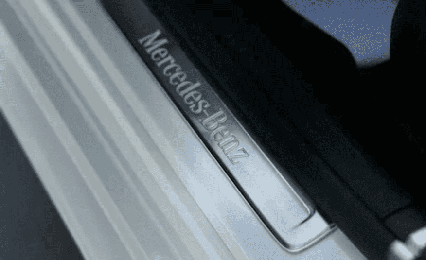 Mercedes-Benz C 300 2.0 EQ Boost Híbrido AMG Line 9G-Tronic