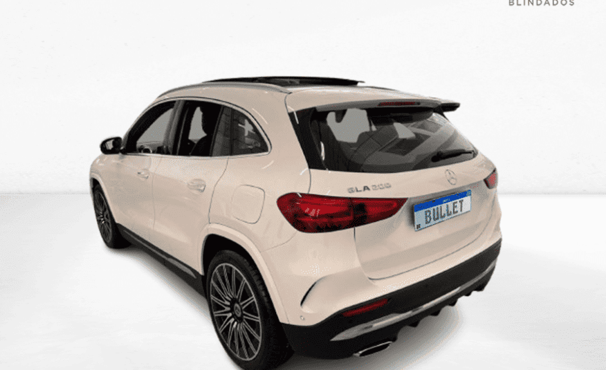 Mercedes-Benz GLA 200 1.3 Mhev AMG Line 7G-DCT