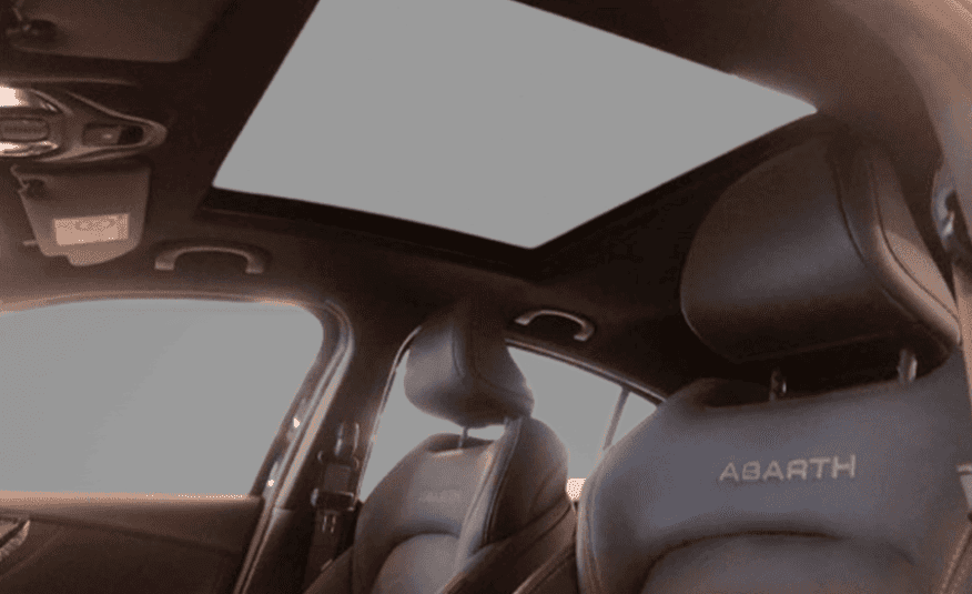 Fiat Fastback 1.3 Turbo 270 Flex Abarth AT6