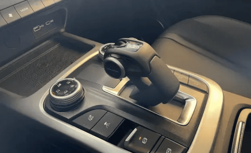 GWM TANK 300 2.0 HI4-T PHEV 4×4 9HAT