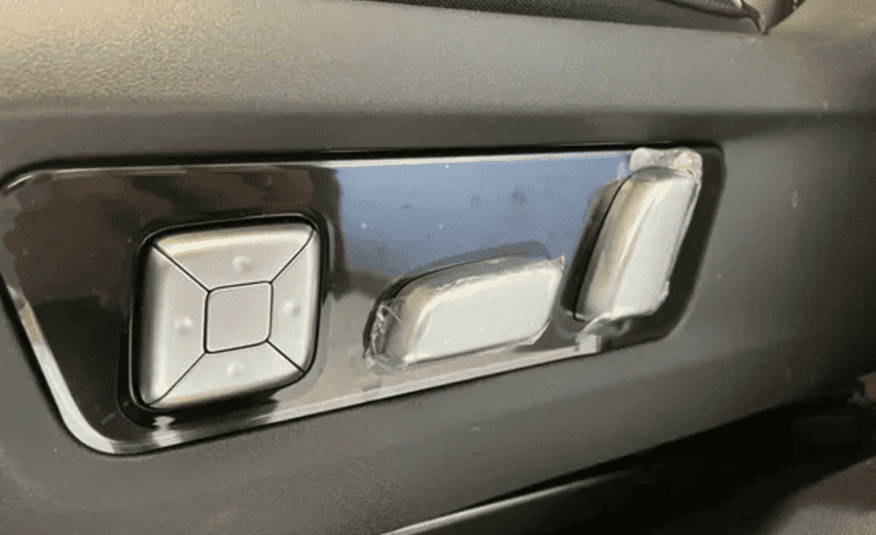 GWM TANK 300 2.0 HI4-T PHEV 4×4 9HAT