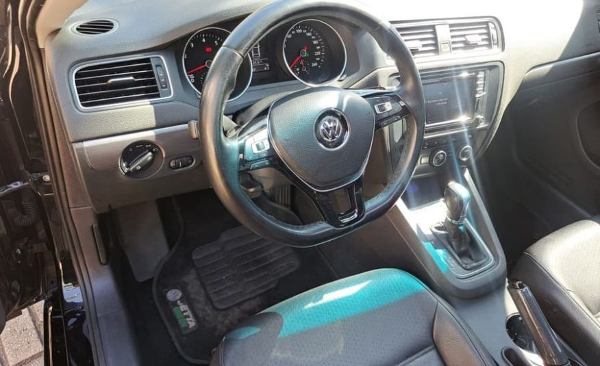 Volkswagen Jetta 1.4 16v TSI Comfortline Gasolina Gasolina 4P Automático
