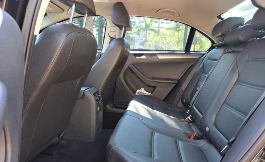 Volkswagen Jetta 1.4 16v TSI Comfortline Gasolina Gasolina 4P Automático