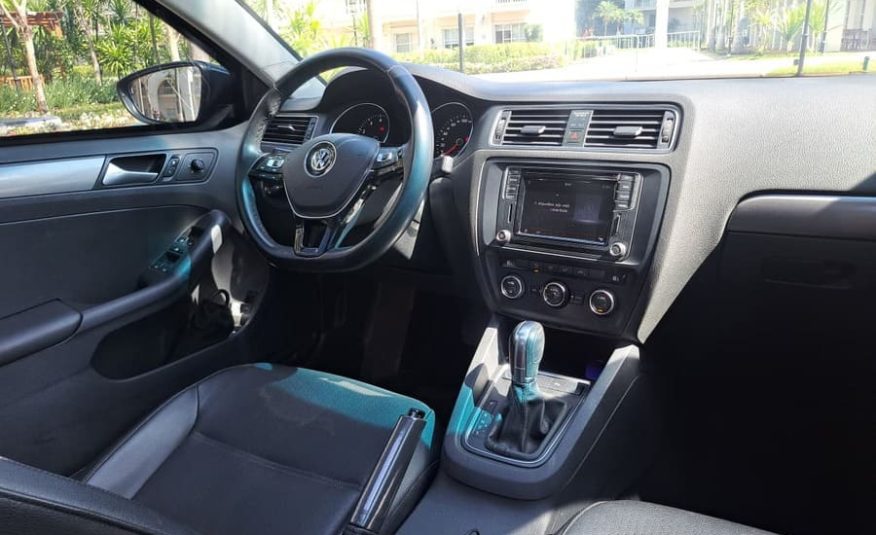 Volkswagen Jetta 1.4 16v TSI Comfortline Gasolina Gasolina 4P Automático