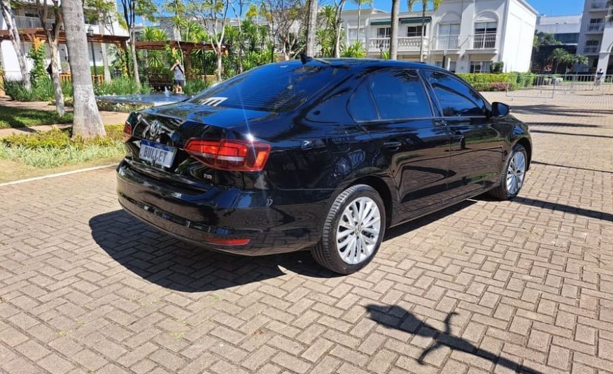 Volkswagen Jetta 1.4 16v TSI Comfortline Gasolina Gasolina 4P Automático