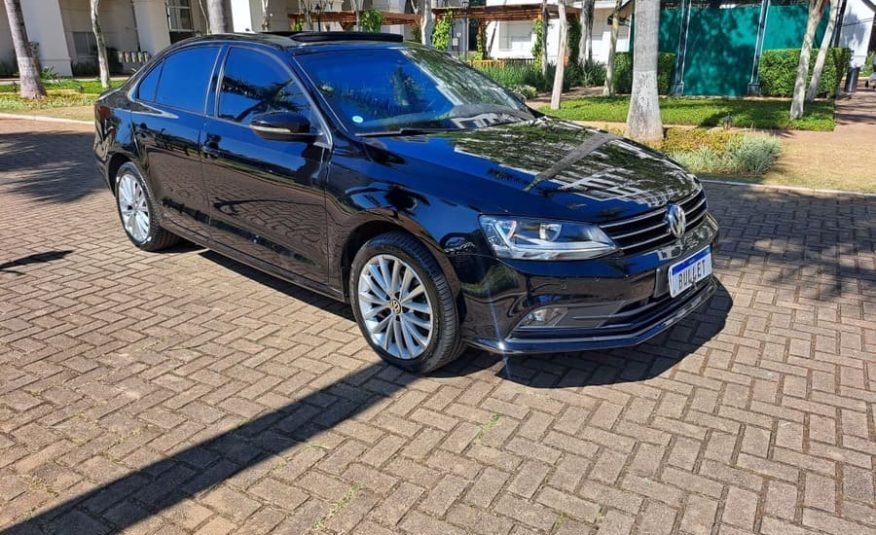 Volkswagen Jetta 1.4 16v TSI Comfortline Gasolina Gasolina 4P Automático